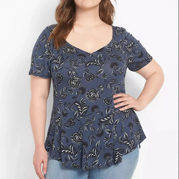 Lane Bryant Plus Size Floral Sweetheart Neck Tunic Tee 22/24 Casual Chic - Picture 1 of 11